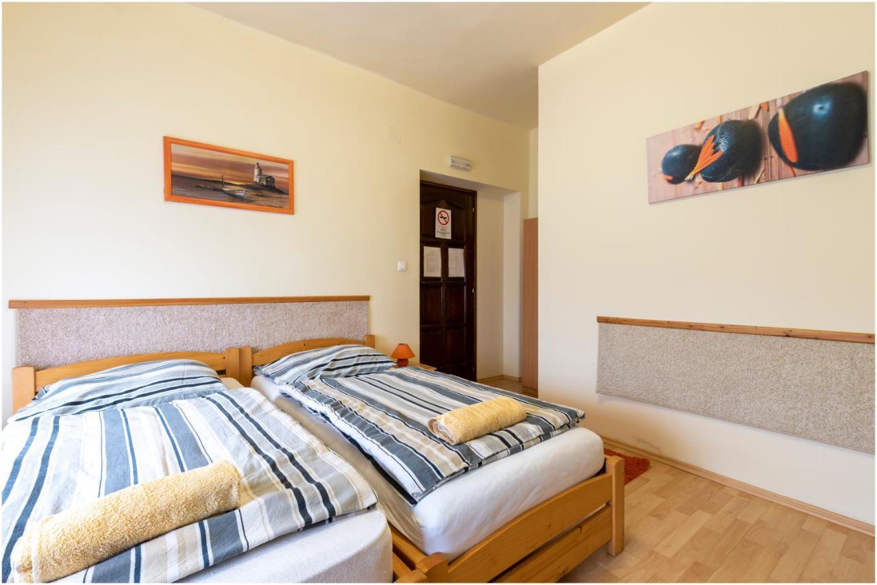 Szeker Fogado Bed and Breakfast Bátonyterenye Εξωτερικό φωτογραφία